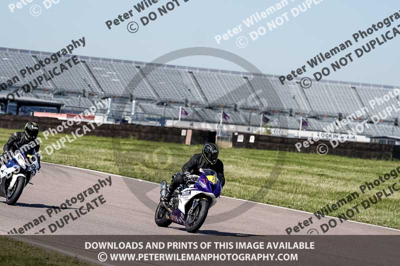 Rockingham no limits trackday;enduro digital images;event digital images;eventdigitalimages;no limits trackdays;peter wileman photography;racing digital images;rockingham raceway northamptonshire;rockingham trackday photographs;trackday digital images;trackday photos